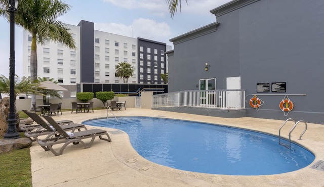 Hampton Inn by Hilton Guadalajara-Aeropuerto