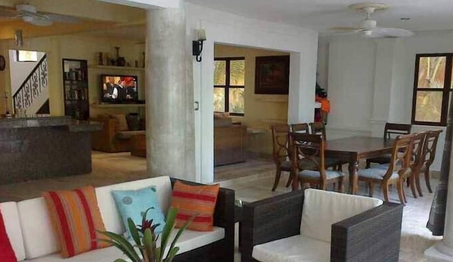 SALE PRICING: BEACHFRONT VILLA ON WHITE SAND AND CHEF SERVICE AVAILABLE