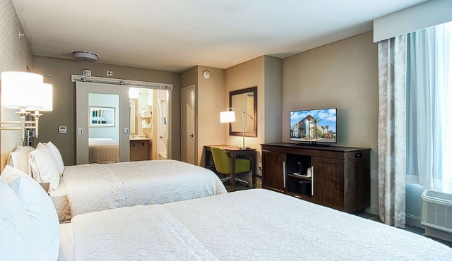 Hampton Inn & Suites Mission Viejo