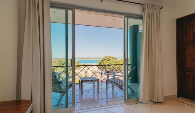 Viajero Bacalar Hostel