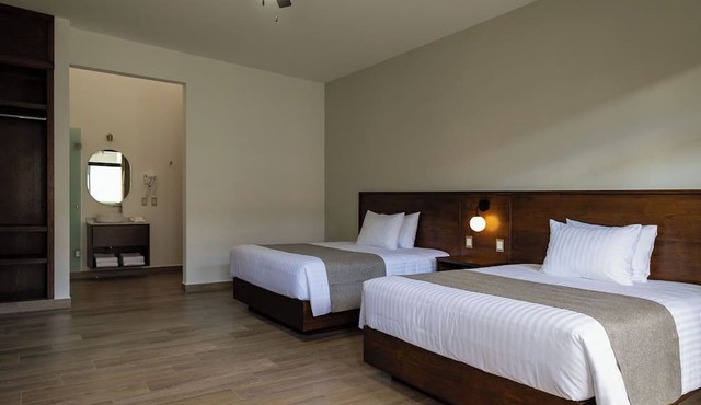 Aura Hotel