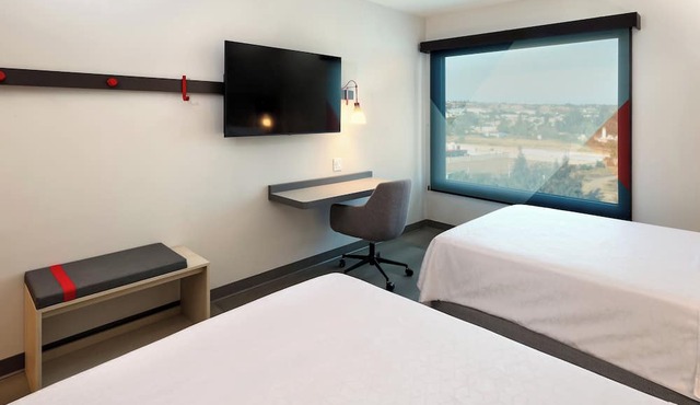 avid hotel Guadalajara Aeropuerto Norte by IHG