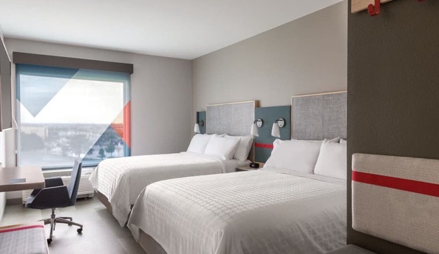 avid hotel Queretaro Centro Sur by IHG