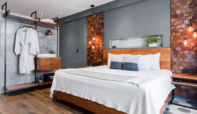 Leaf Boutique Condos