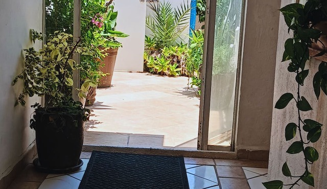 Alexandross Hostel BnB