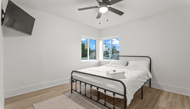 Charm In Coronado: Your Perfect Getaway W/ Casita