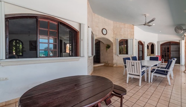 Villa Sirena frente al mar con alberca
