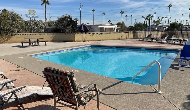 Budgetel Inn & Suites