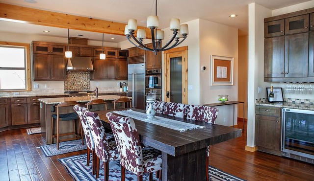 West Ridge Craftsman with Amazing Views in Redmond