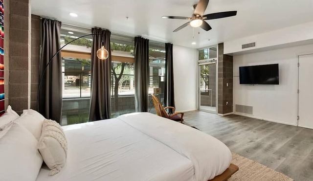 Jupiter's Studio Apartment with Pool!