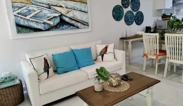 Cozy 2BR Apt, 50 meters from the beach with large pool