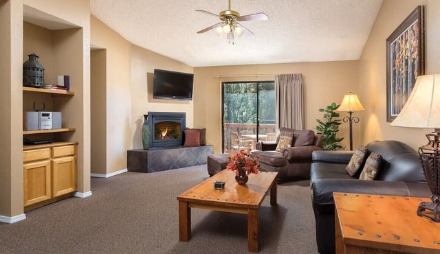 Wyndham Flagstaff Resort |2BR/2BA Balc Queen Suite