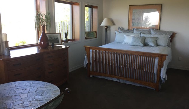 Mountain Top Private Estate, With 360 Degree Vistas Of The Sea And Mountains in Smith River