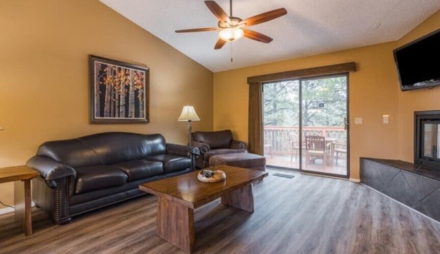 Flagstaff | Mountain Retreat | Pool & Golf | 2BR Condo