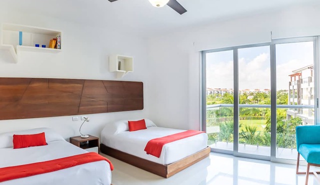 Mareazul Oceanfront Penthouse 2-Bedroom,3-Bath Retreat and Breathtaking Views
