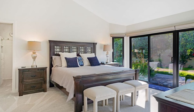 3 Ensuites, 3.5 baths, 3,000 sqft, Night Lit Mountain & Golf Views, Pvt Pool/Spa