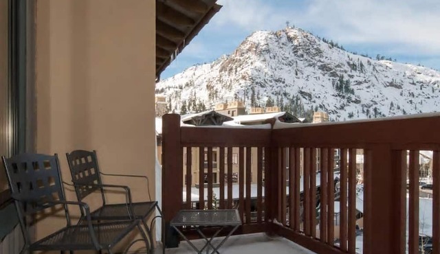 Village at Palisades, SlopeSide, Top Floor, Mtn Views, Bright w/Vaulted Ceilings