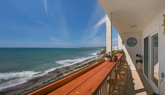Ocean Front 2 bedroom 2 Bathroom in San Clemente
