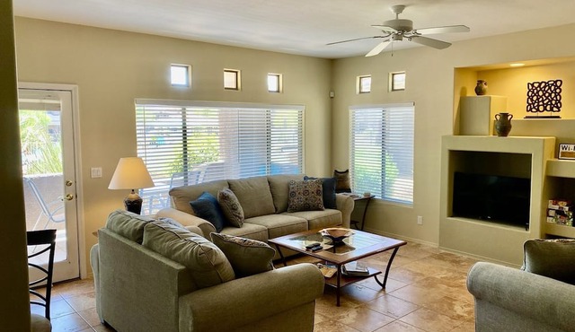 STEPS From the Pool! Relax in your Comfy Pool-side Condo!