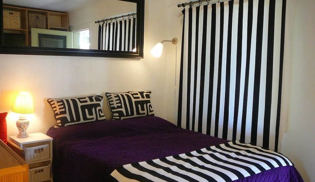 Peaceful, Quiet, Fully Furnished Studio. Mins to San Francisco, Berkeley, BART in Orinda