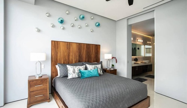 Pier 57 Luxury Escape 2BR, PV’s Best Rooftop!