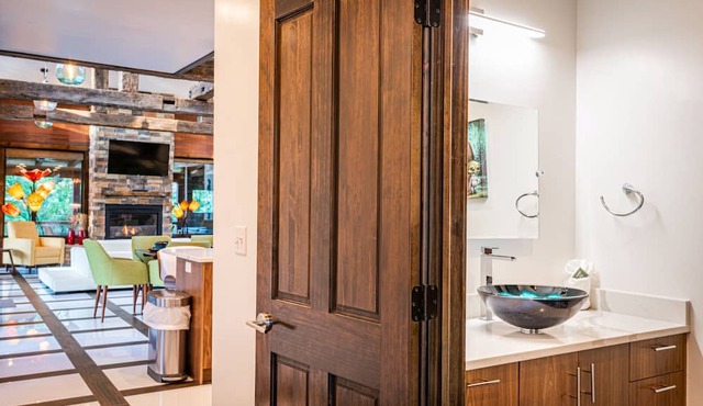 Ultimate Group Getaway: Modern Cabin w/Hot Tub, Foosball, Playset & Arcade in Broken Bow