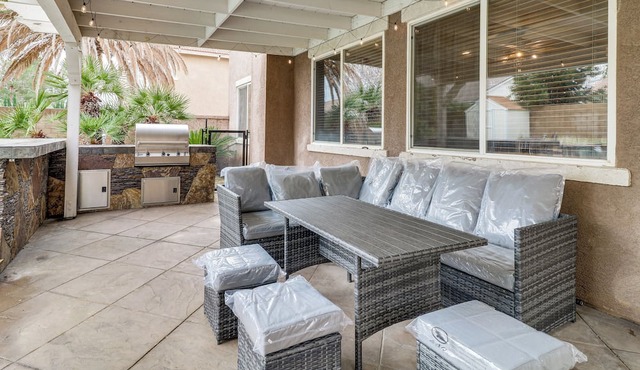 Pool, Patio & Games! Suburban Home in Palmdale