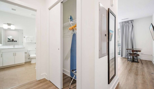 Stylish King Bed Studio Apartment ATL in Atlanta