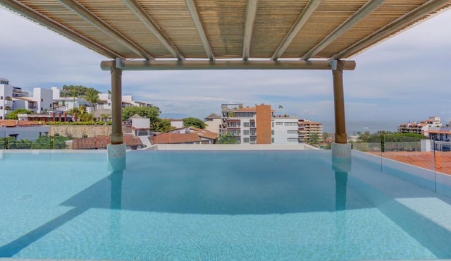 Romantic Zone Luxury | V399 Condo w/Infinity Pool