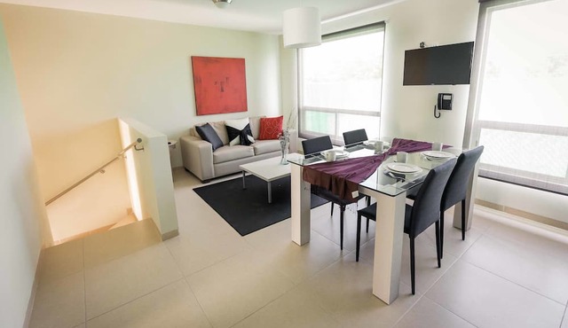 Redwood Villas Extended Stay Zona Industrial