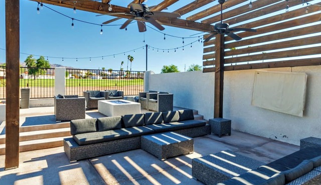 Spacious 4-bedroom house in wonderful Lake Havasu City with AC in Lake Havasu City