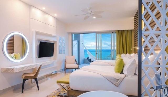 1-bedroom resort in peaceful Cancún with fitness room and AC