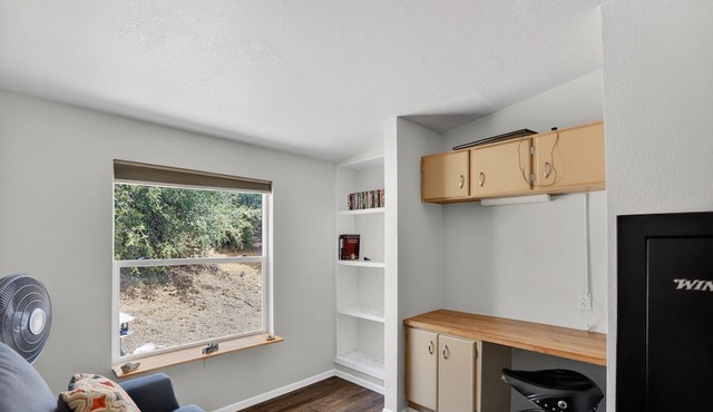 NEW! Tehachapi 12-Guest Group Escape in Tehachapi