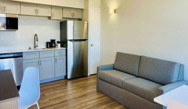 1 Queen Bed | Non-Smoking, Kitchen, Sofa-Bed