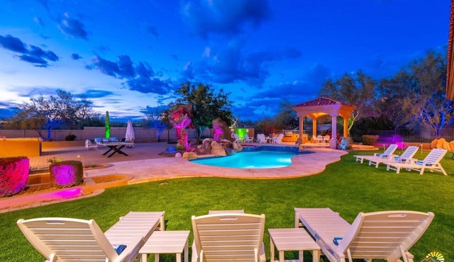 Million $ Estate+Pickle+Tennis+GolfSimulator+Spa in Scottsdale
