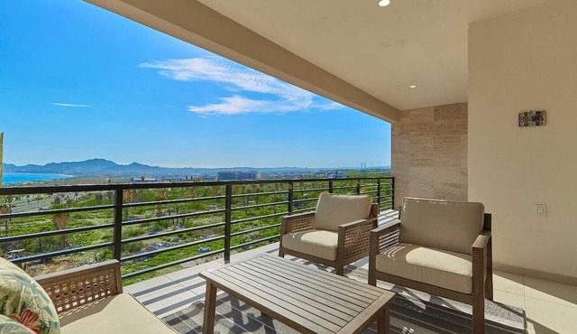 New 2-bedroom, 2-bath condo at Vista Azul with Medano Beach and marina views. Enjoy a bright living space, spacious patio, shared BBQ and firepit, and a pool nearby. Just minutes from downtown—perfect for relaxing and exploring Cabo.