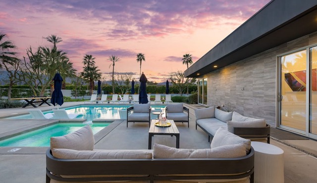 Polo Villa Buyout by AvantStay | 11 Villa Buyout! Sleeps 152!