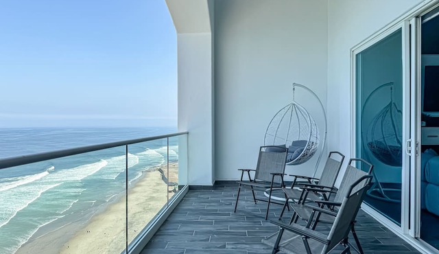 Penthouse-PrivateJacuzzi-MarYSolCondo-3BR-Rosarito
