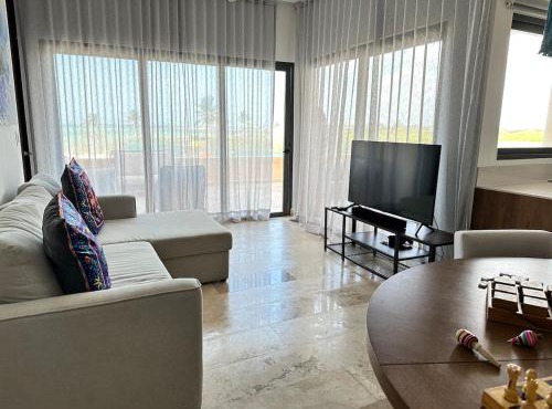 Navela oceanfront apartment