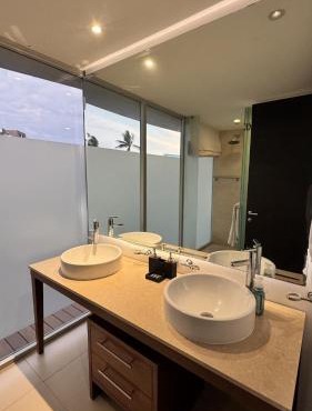 Unique Luxury Beachfront Home Hotel Zone Beach