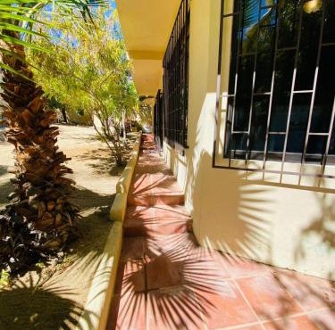 Large family house in Cabo , pet friendly