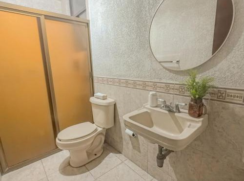 Casa Colibrí - Amplia cómoda en zona tranquila y bien conectada
