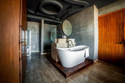 BT Homes - Confort & Naturaleza - Piscina con Vistas al Mar