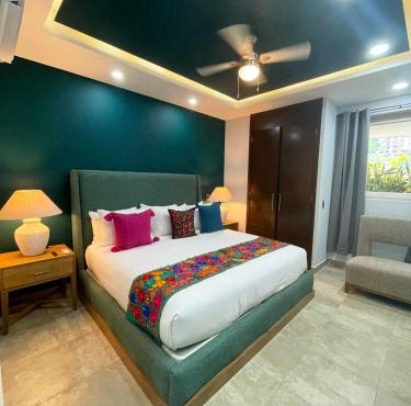 Pinnacle Resorts 180