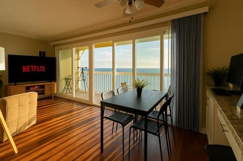Ocean Haven Beachfront Getaway by Redondo Pier